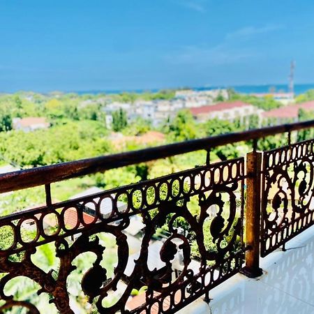 דאר א-סאלאם Masaki 2-Bedroom Apartment - Near The Ocean מראה חיצוני תמונה